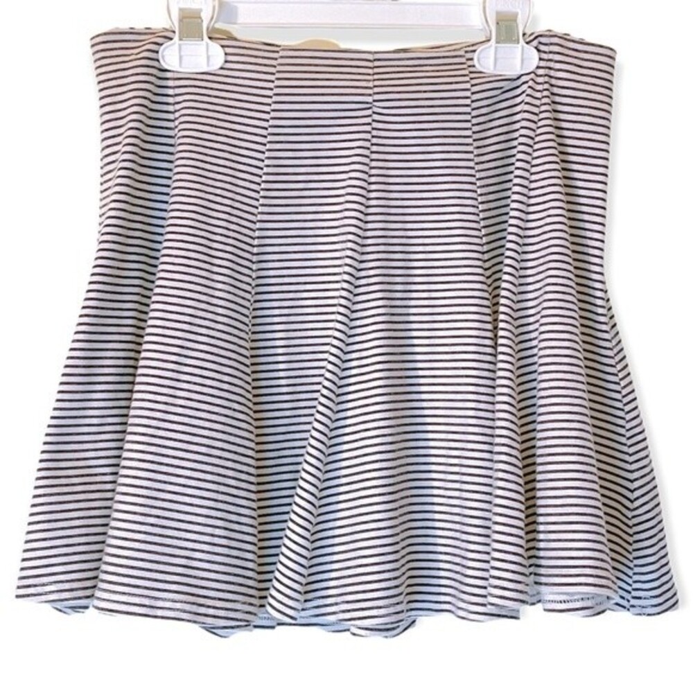 American Eagle Striped Black and White Mini Skater Flared Skirt